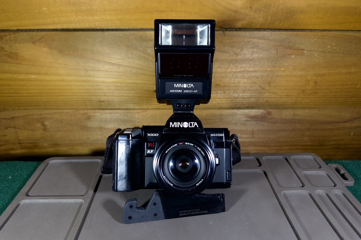 Minolta 7000 Camera With Maxxum AF 70-210mm, AF 28mm, AF 50mm Lens