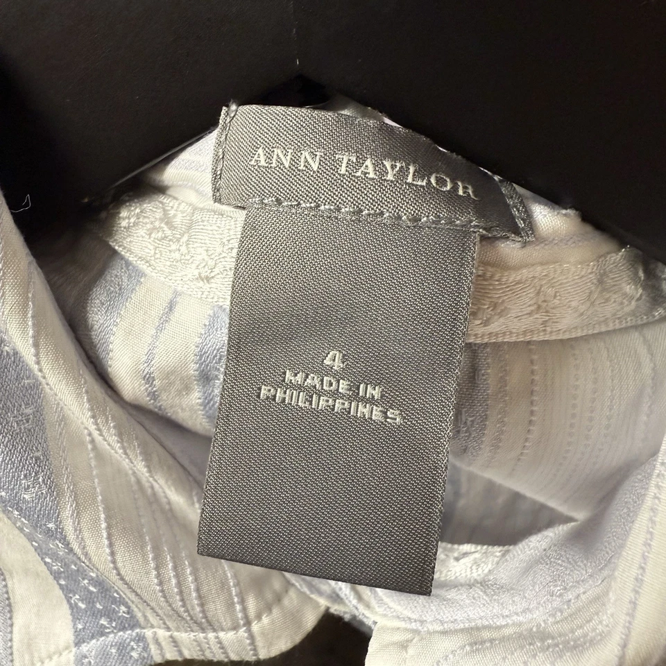 Blusa Ann Taylor Talla 4 Azul y Blanco Rayas Abotonada Clásica De Colección Foto 3 de 3