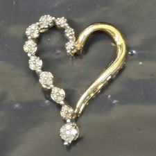 10K Gold Diamond Heart Pendant White Gold 1.3 Grams
