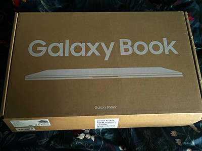 Samsung Galaxy Book2 15,6'' i5-1235U 8GB 256GB SSD W11 Pro Graphite