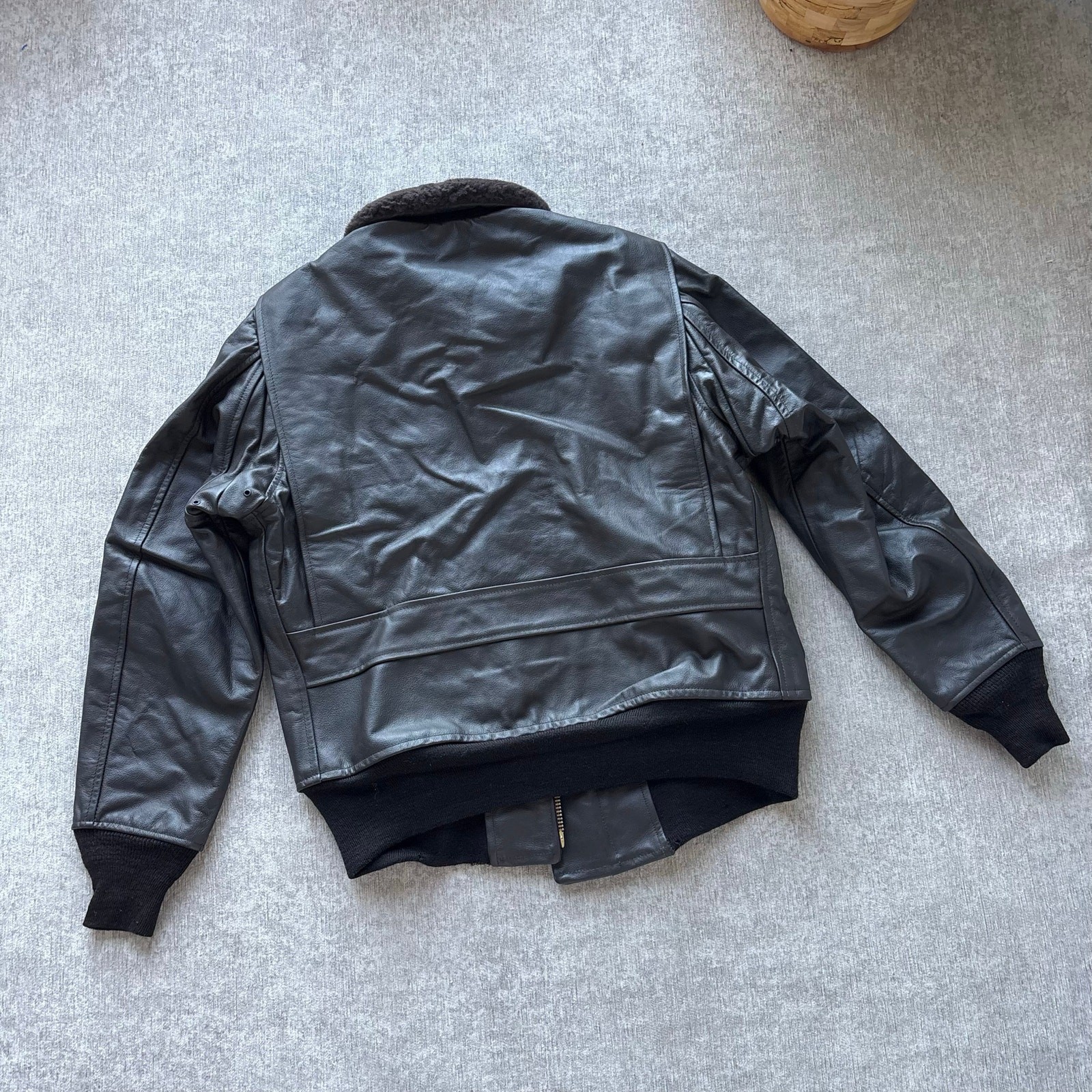 Genuine Men’s US Navy Brown Leather Flight Jacket - image 10