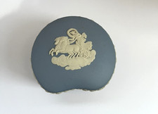 Wedgwood Vintage blau Jasperware Nierenform Deckel Schmuckschatulle
