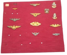 Orig WWII US Navy Salesman Sample Board Mini Wing Submarine Badge Pin Aviator