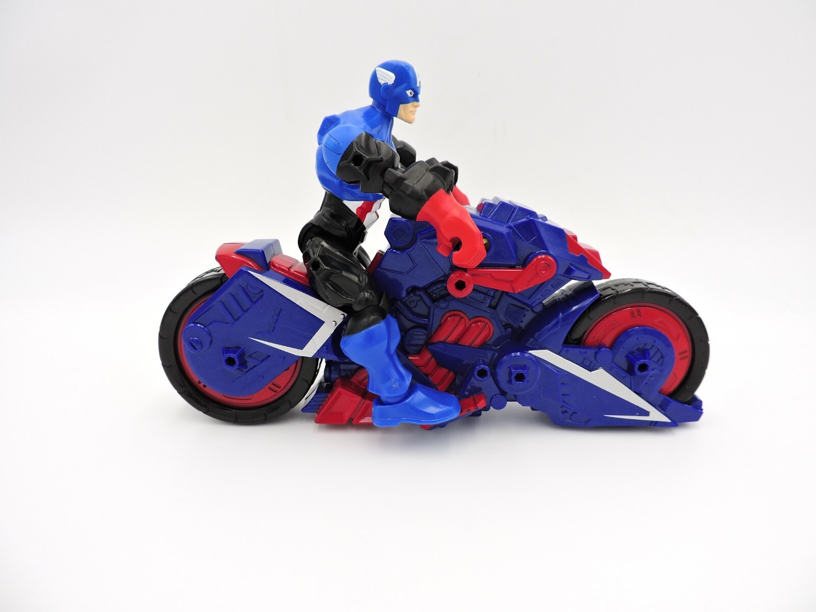 Captain America from CapCycle Marvel SUPER HERO MASHERS 2013 Avengers ...