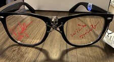 CHARLIE SHEEN signed WILD THING Glasses MAJOR LEAGUE Rick Vaughn BECKETT