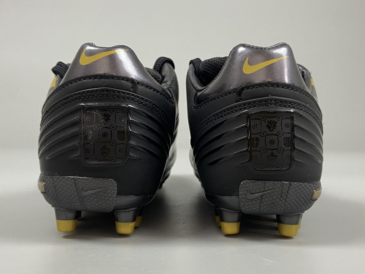 2006 Nike Total 90 Shift FG US 1.5 UK 1 vintage soccer