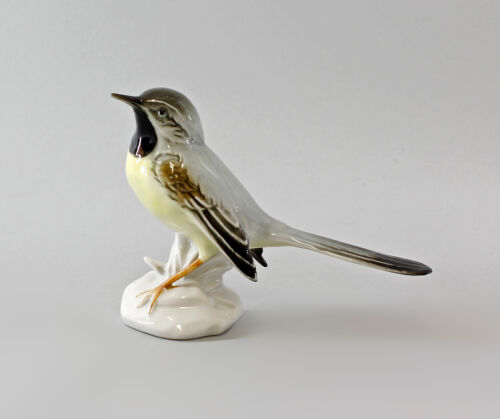 9997582 porcelain figure mountain stilt bird Ens 11x14 cm-