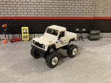 Land Rover Defender 90 Lifted 4x4 Truck 1/64 Diecast Custom Off Road Mini GT