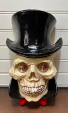 Vintage 1996 Skull Wall Plaque The Paper Magic Group Halloween W/ original box