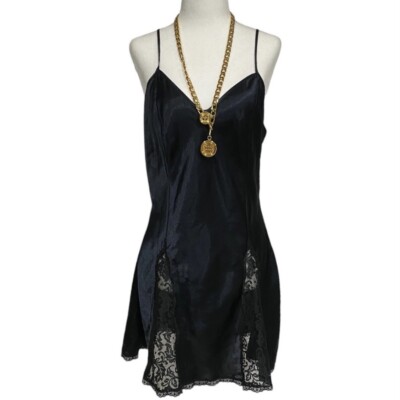 CHANEL Gold Chain Belt Necklace Rue Cambon Medallion 