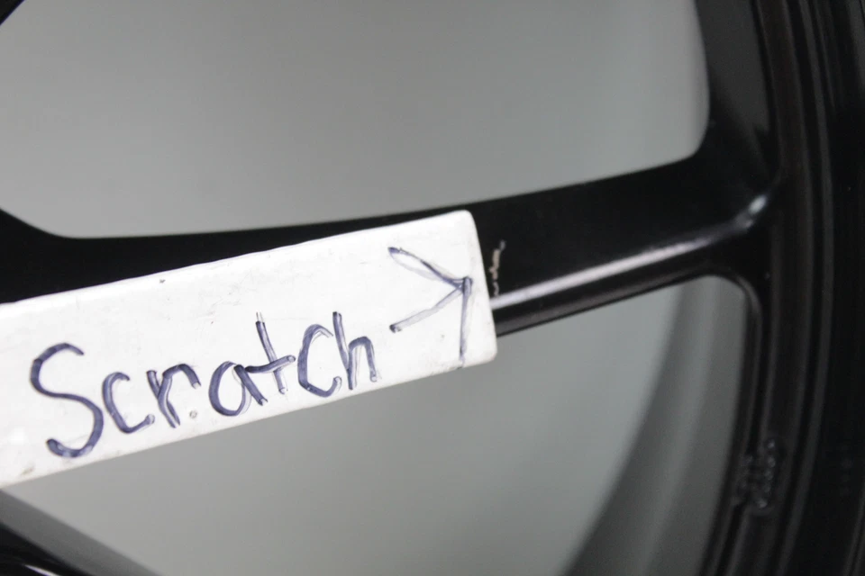 Llanta trasera 17 x 5,5 recta Ducati Monster 1100 EVO OEM Hypermotard 796 848 Foto 4 de 4