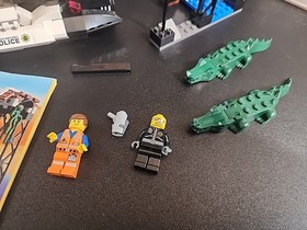 Preowned LEGO 70802 LEGO MOVIE BAD COPS PURSUIT - Box/Instr - 96% Complete