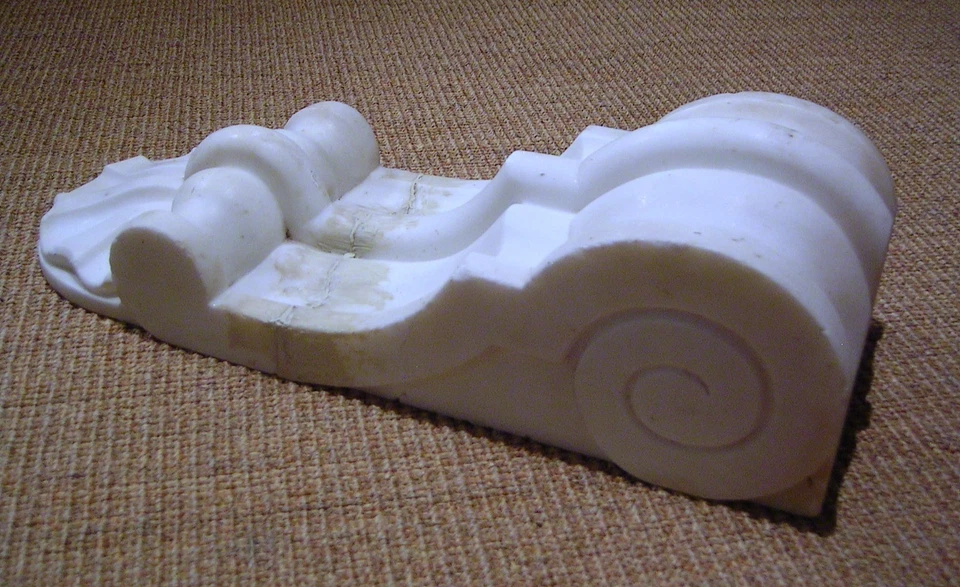 Antique Carved White Marble Keystone Architectural Salvage 15.25" - Image 3 of 4