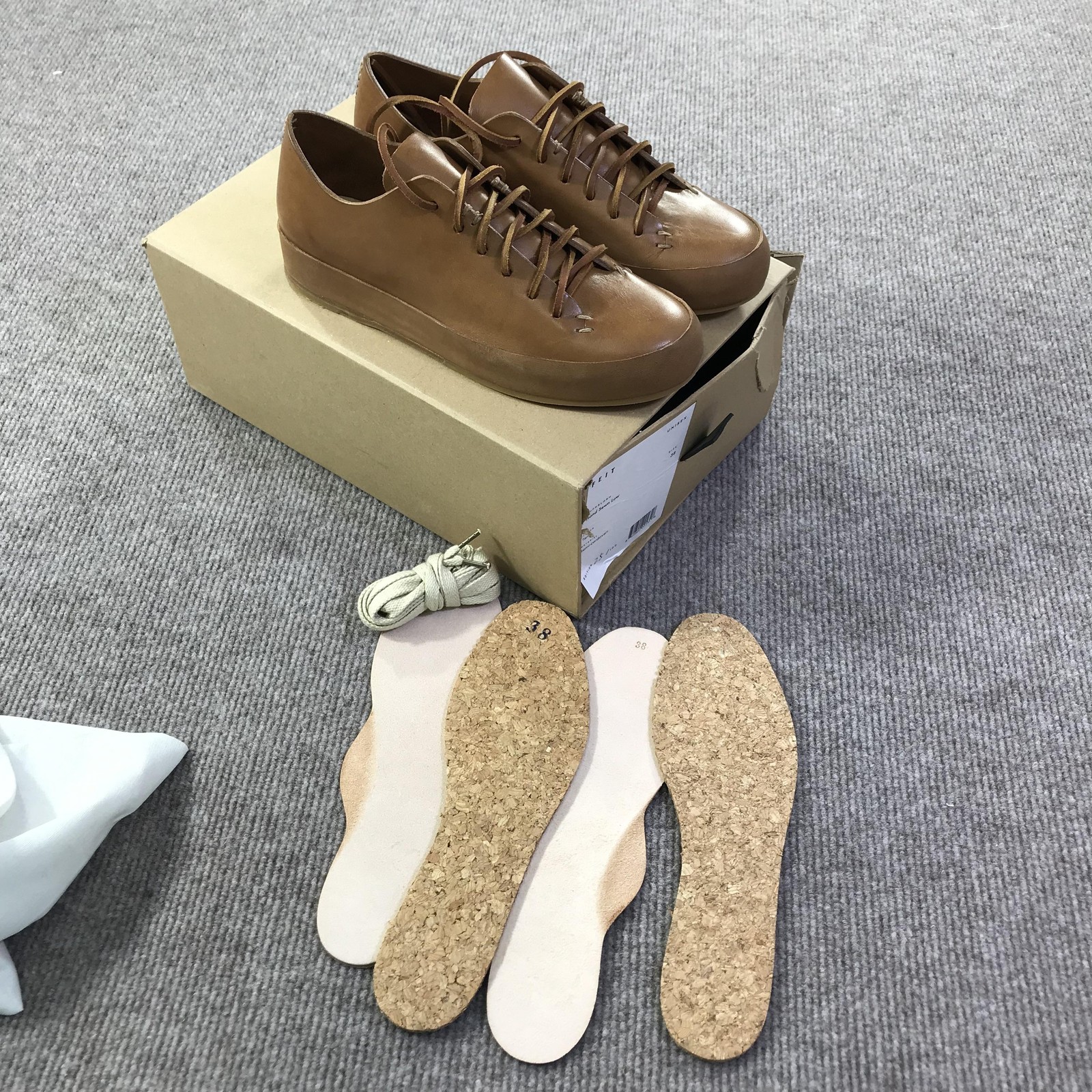 SAOLA Scarpe basse Feit cucite a mano uomo taglia 38 pelle marrone semi cordovan suola vibram rare