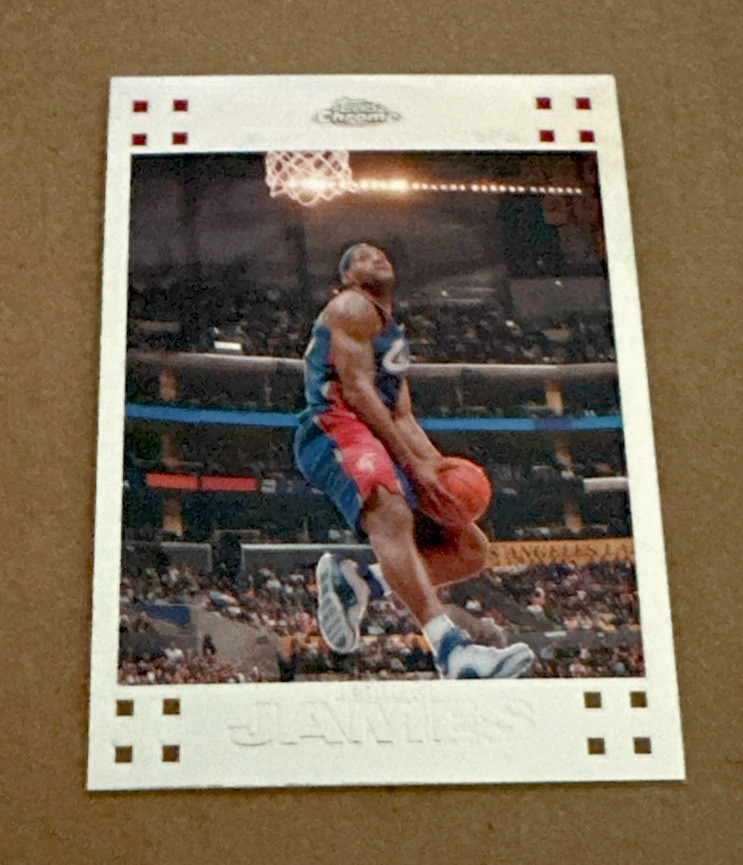 LeBron James 2007 Topps Chrome #23 Base Price Guide - Sports Card