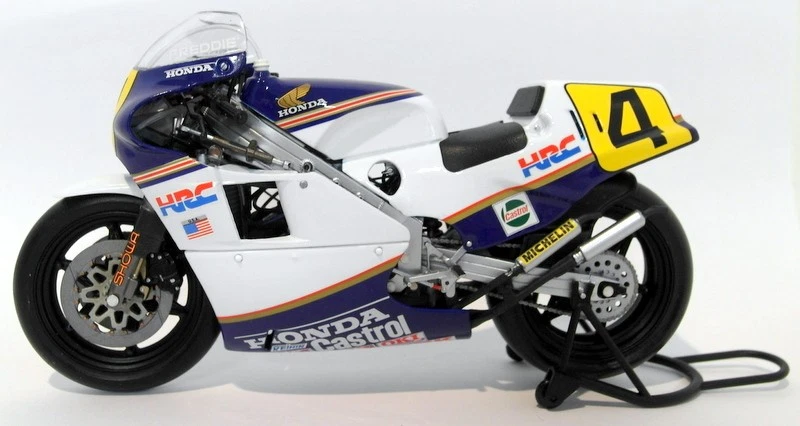 Minichamps 1/12 Scale Diecast 122 850004 Honda NSR 500 Freddy Spencer GP 1985 - Image 2 of 4