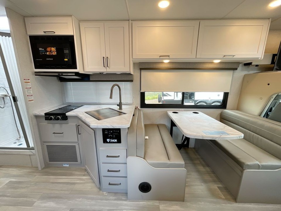 2026 Thor Motor Coach Geneva 28VZ Chevy | eBay