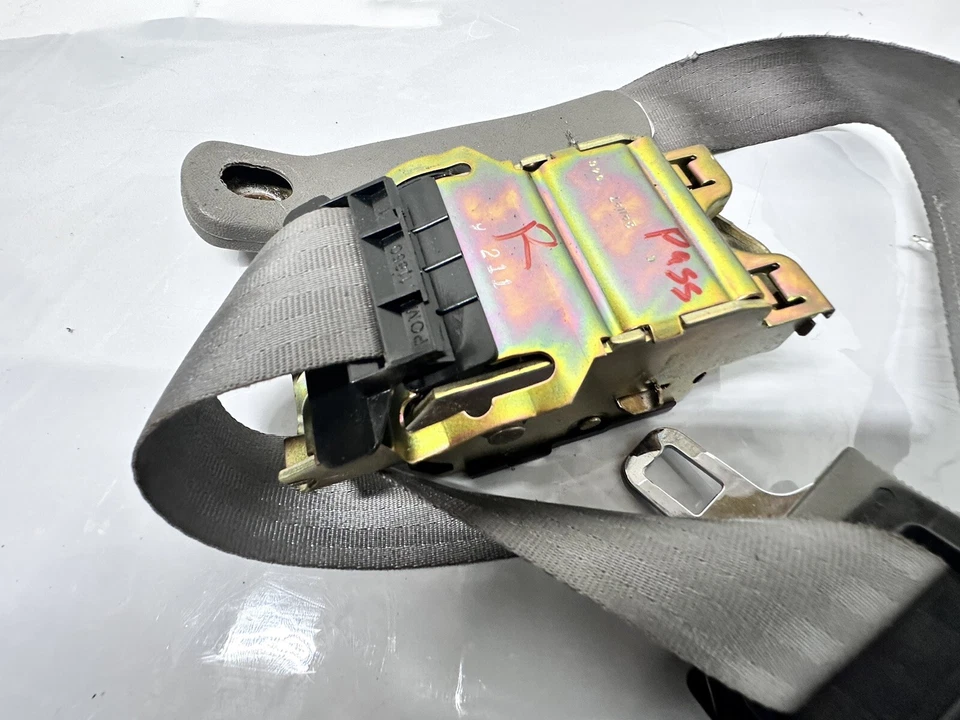 98-02 Firebird Camaro Front Passenger Seat Belt Retractor Gray Tested ✅ Oem Foto 4 de 4