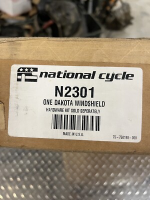 National Cycle N2301 Dakota 4.5 Windshield (Open Box)