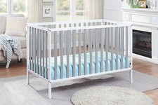 Deux Remi 3-in-1 Convertible Island Crib WhiteGray