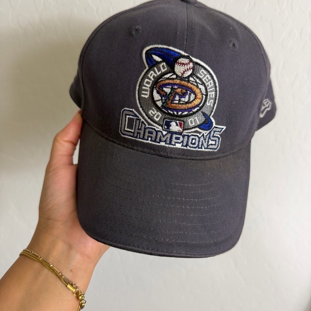 Diamondbacks cap - image 1