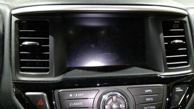 Used Front Center Infotainment Display fits: 2020 Nissan Pathfinder display scre