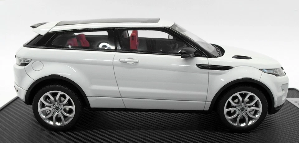 Century Dragon 1/18 Scale CDLR-1002 - 2011 Range Rover Evoque - White - Image 3 of 4