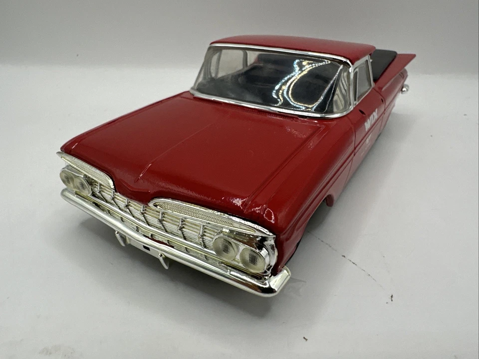 Ertl Wix Filters 1959 Chevy El Camino Banco Modelo Coche 1994 Banco de liberación con llave Foto 4 de 4