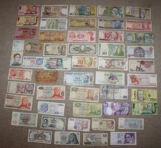 Collection/Lot 1 of Foreign paper banknotes/ 50 different notes condition varies