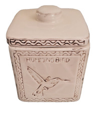 HUMMINGBIRD FARMHOUSE COUNTRY CERAMIC SMALL CANISTER EDGE DETAIL 4.25" TALL