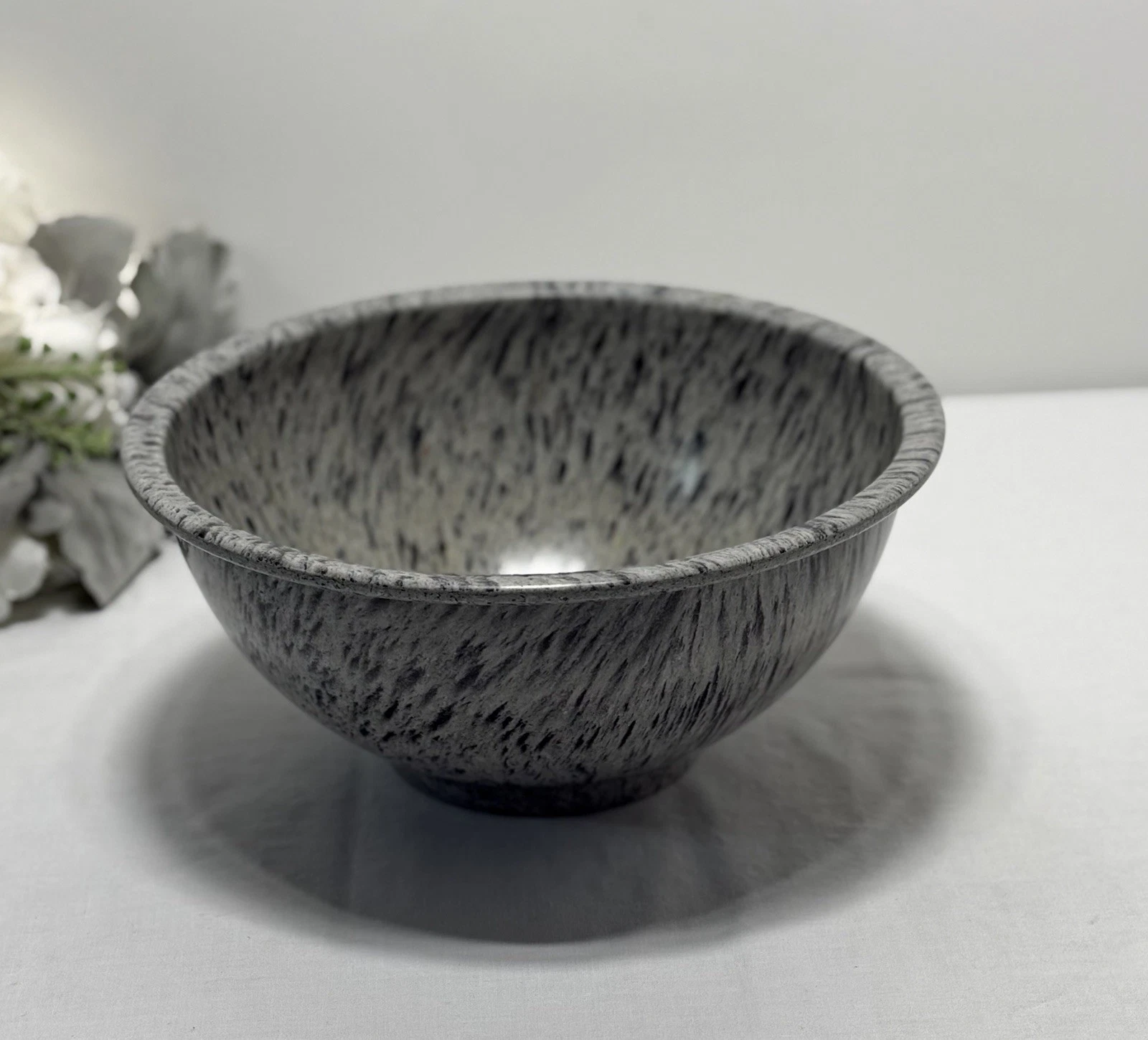 Vtg Texas Ware 118 Mixing 10” Bowl Confetti Gray Black Blue Splatter Melamine
Opens in a new window
