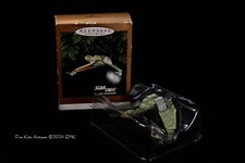 Hallmark Keepsake 1994 Star Trek Klingon Bird of Prey Lighted Ornament W/Box