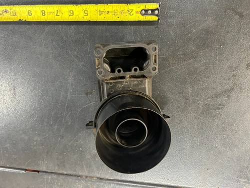 27HP Briggs&Stratton 49T877 0010-G1 intake elbow #799097