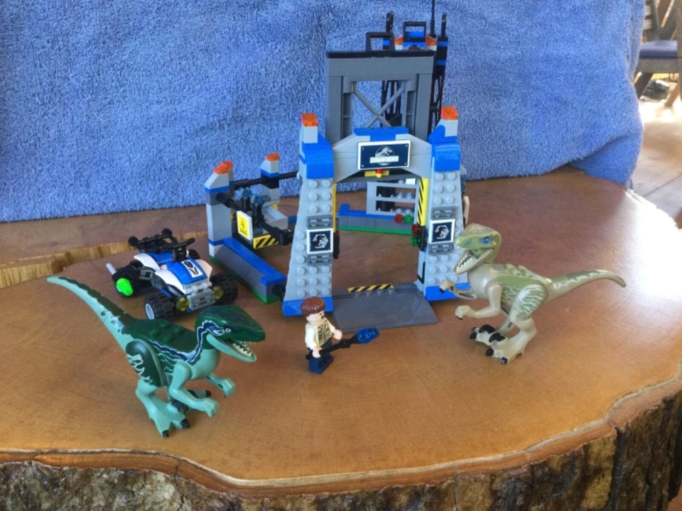 Lego Jurassic World 75920 Raptor Escape, 75927 Stygimoloch Breakout y más Foto 2 de 4