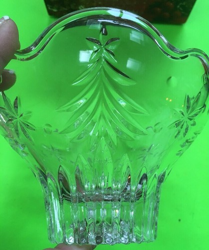 NIB MIKASA CHRISTMAS NIGHT CRYSTAL FOOTED BOWL - Picture 4 of 12