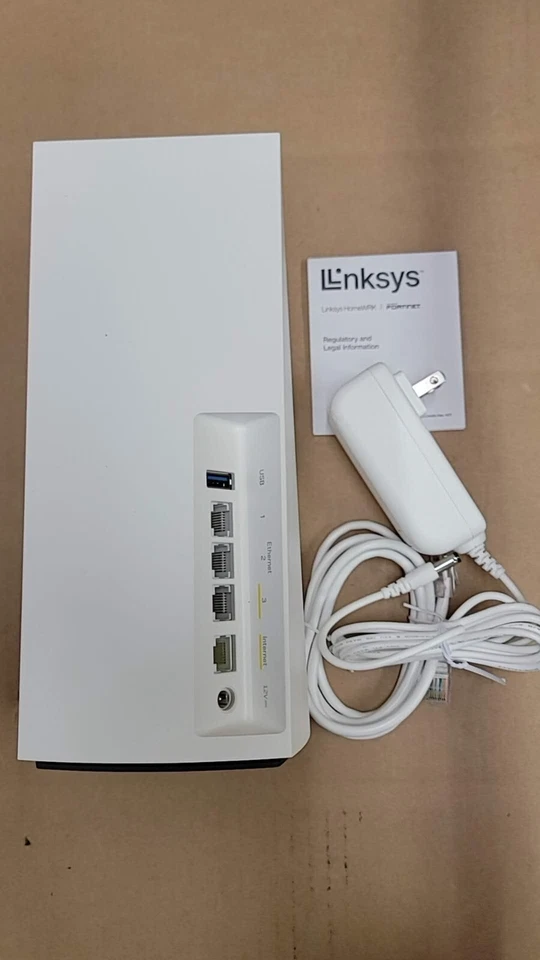 Linksys HomeWRK LN1301 Tri-band Wi-Fi 6 4.2Gbps MX4300 - White with ac/cat 5 - Image 2 of 3