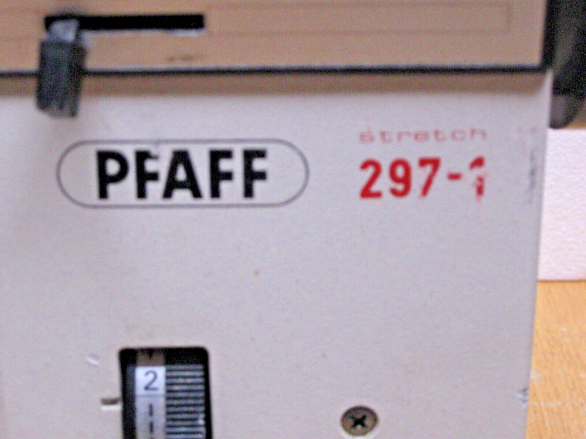 PFAFF Stretch 297-1 Vintage Sewing Machine Western Germany