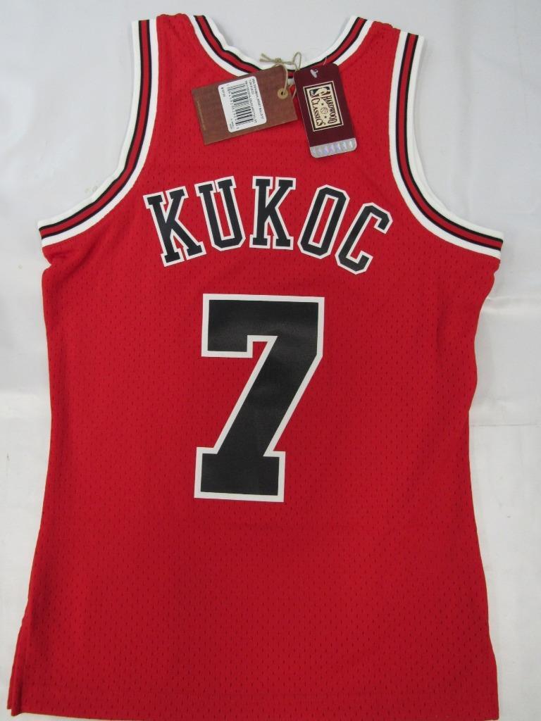 TONI KUKOC スイングマンジャージ　トニ・クーコッチ NEW 1997-98 Toni Kukoc #7 Bulls Mens Mitchell & Ness Red