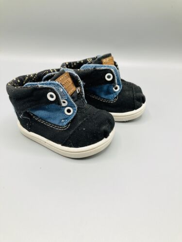 TOMS High Top Shoes Infant size 2, black and blue - Picture 1 of 8