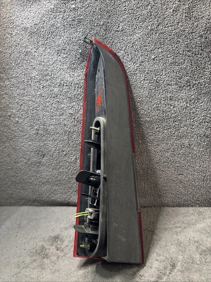 Passenger Right Tail Light Station Wgn Upper Fits 01-04 VOLVO V70 SERIES 1438530 - Image 4 of 4