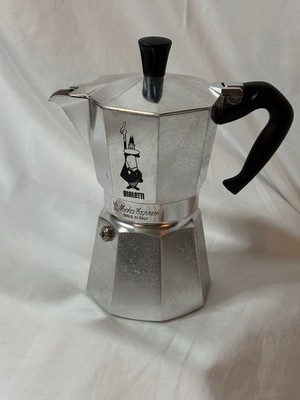Bialetti Moka Express Pot Stovetop Espresso Maker, 6 Cup Capacity, Silver