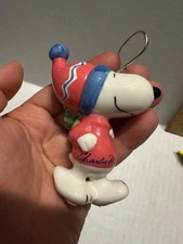 SNOOPY CHRISTMAS ORNAMENT PEANUTS WILLITTS DESIGN CERAMIC SIGNATURE SERIES  1989