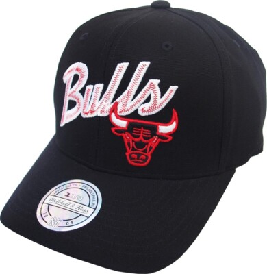 Mitchell Ness Chicago Bulls INTL474 HWC Front Line 110 Flexfit