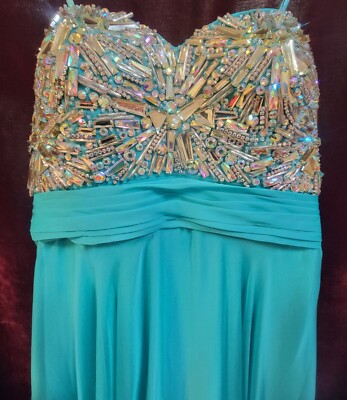 aquamarine formal dress Embroidered-Bodice La Femme Long Prom Dress Aquamarine / 00 main image 1