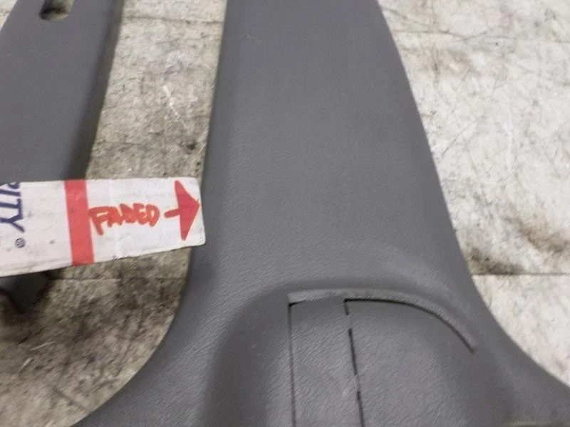 Cubierta de adorno inferior superior lado del conductor izquierdo TROOPER 2001 para moldura de pilar central OEM Foto 4 de 4