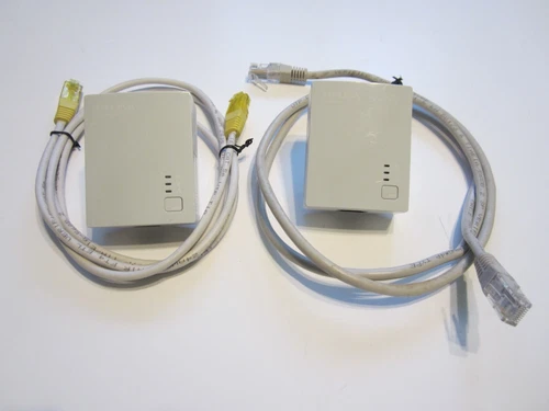 TP Link TL PA4010  Ethernet Internet Home Plug - White x2 plus 2 x lan cables.