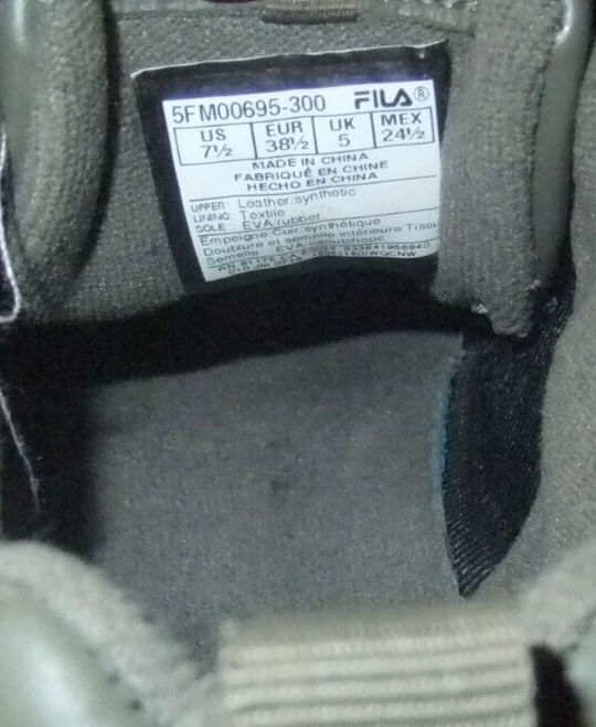 Fila Disruptor D formation Chunky Heel Women s 7.5 Gray Sneaker 5FM00695 300