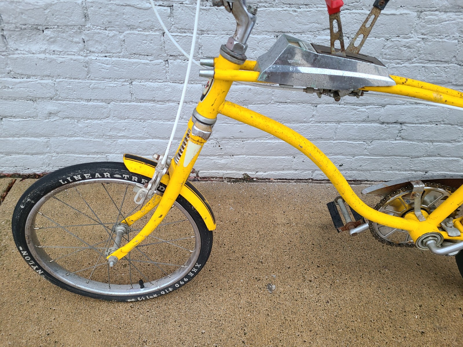 Huffy Slingshot Sling Shot Muscle Bike 3 Speed Banana Seat rail Twin