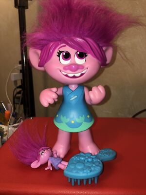Trolls World Tour Superstar sings Trolls Just want to have fun