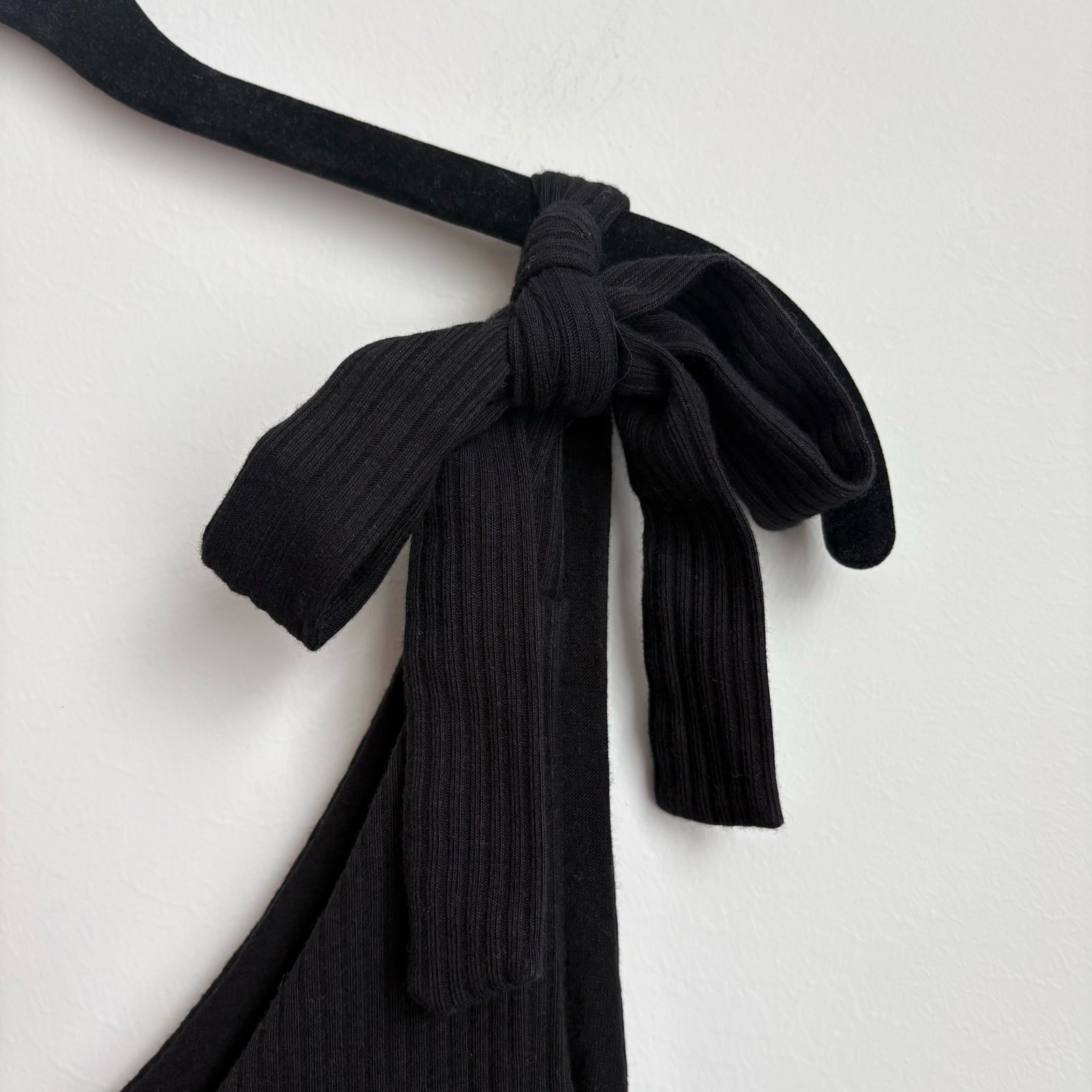 Old Navy Basic Black Full Coverage Tie Shoulder V… - image 3